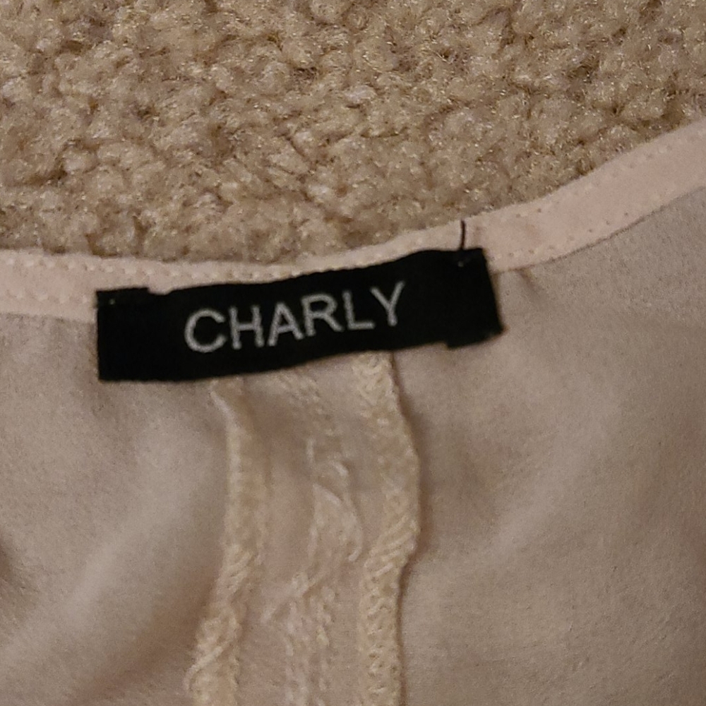 CHARLY Beautiful Blouse - Picture 8 of 9